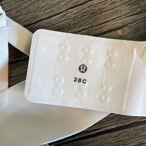 Lululemon Take Shape Bra